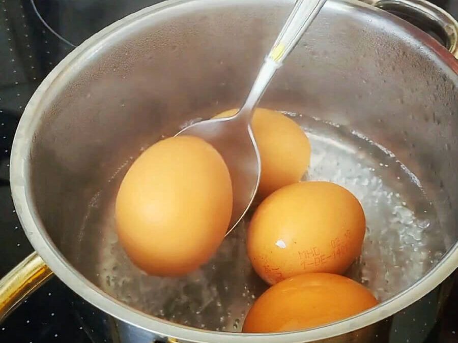 So sparst Du Wasser & Strom beim Eier kochen Die Männerküche