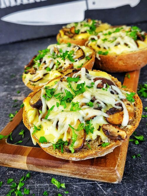 Überbackene Pilzbrötchen